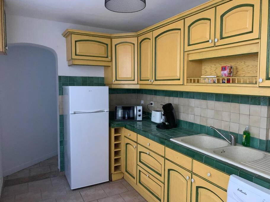 Appartement Avec Cours ジアン エクステリア 写真